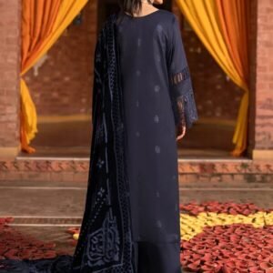 Mahnur Nazakat Embroidered Luxury Khaddar 3pc - Graceful and Timeless Elegance