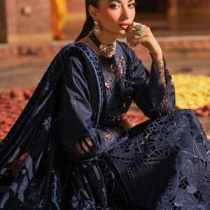 Mahnur Nazakat Embroidered Luxury Khaddar 3pc - Graceful and Timeless Elegance