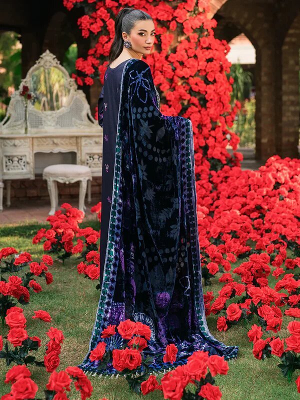 Mahnur Nazakat Embroidered Luxury Khaddar 3pc - A Timeless Piece for Winter Elegance M-NAZ-EMB-3PC-D11