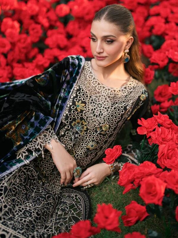 Mahnur Nazakat Embroidered Luxury Khaddar 3pc - A Statement of Elegance and Craftsmanship M-NAZ-EMB-3PC-D12