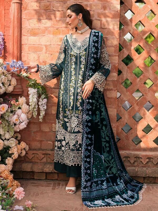Mahnur Nazakat Embroidered Luxury Khaddar 3pc - Elegant Winter Collection