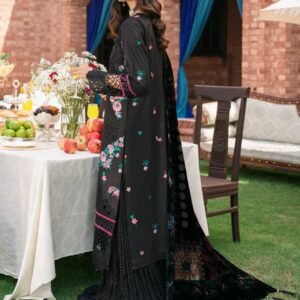 D-3_3 Mahnur Nazakat Embroidered Luxury Khaddar 3-Piece Suit - Elevate Your Winter Elegance