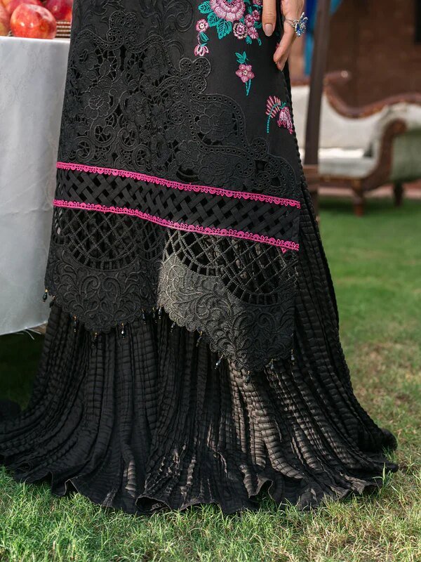 D-3_4 Mahnur Nazakat Embroidered Luxury Khaddar 3-Piece Suit - Elevate Your Winter Elegance