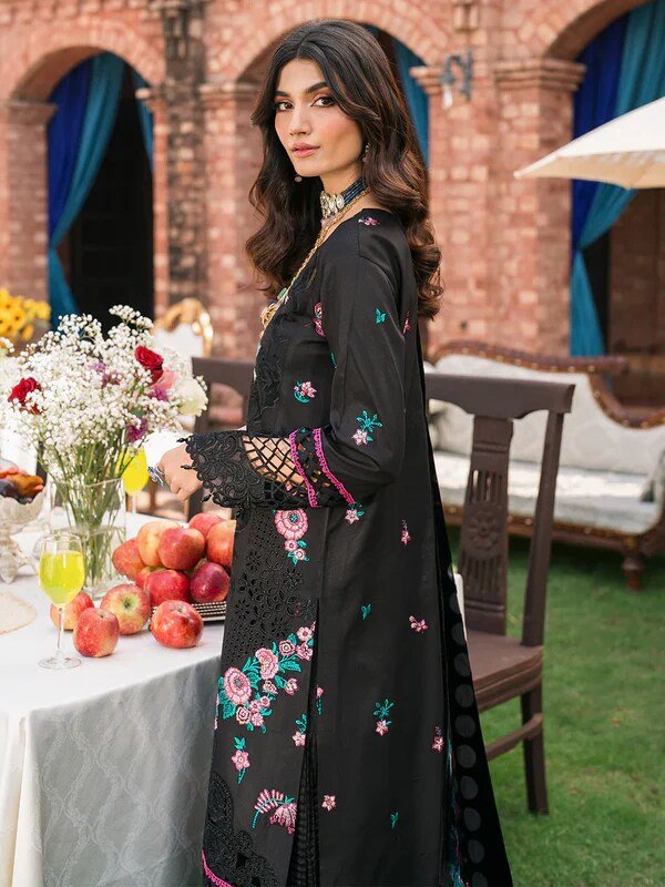 D-3_5 Mahnur Nazakat Embroidered Luxury Khaddar 3-Piece Suit - Elevate Your Winter Elegance