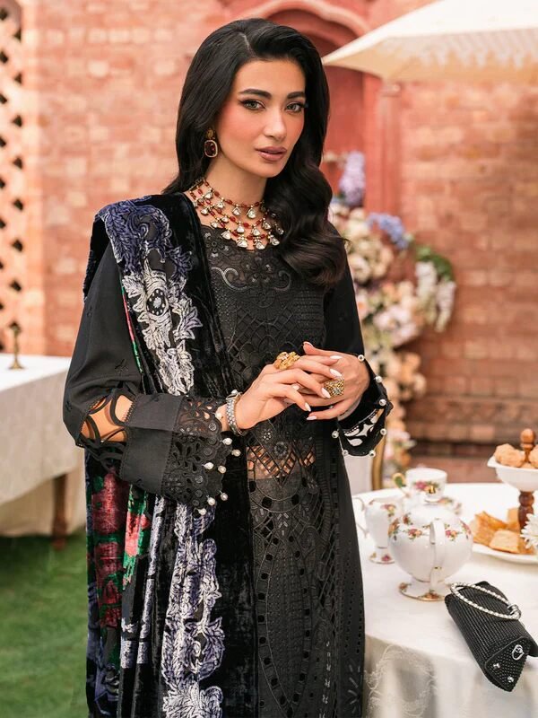 D-5_3 Mahnur Nazakat Embroidered Luxury Khaddar 3-Piece Suit - A True Winter Elegance