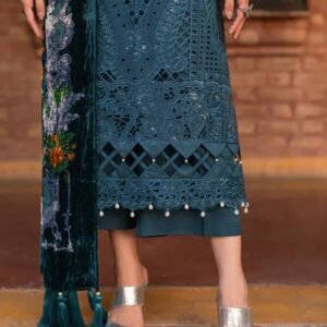 Mahnur Nazakat Embroidered Luxury Khaddar 3pc - Timeless Elegance
