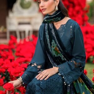 Mahnur Nazakat Embroidered Luxury Khaddar 3pc - Timeless Elegance