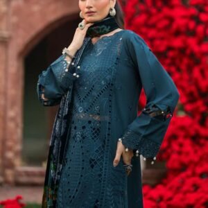Mahnur Nazakat Embroidered Luxury Khaddar 3pc - Timeless Elegance