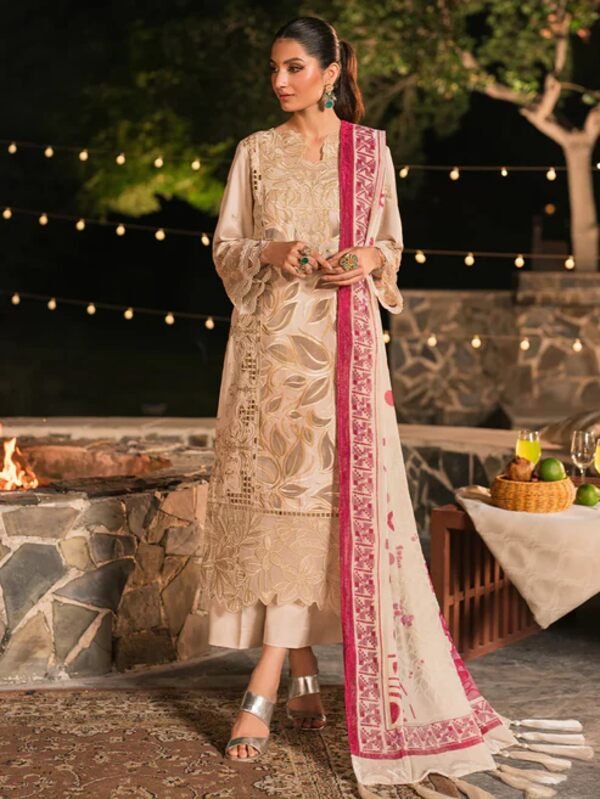 Mahnur Nazakat Embroidered Luxury Khaddar 3pc - Statement of Elegance SKU: M-NAZ-EMB-3PC-D8